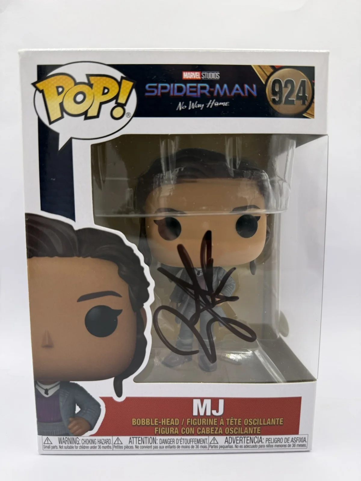 Zendaya — ZENDAYA Signed Spider-Man "MJ" Funko Pop #1577 w/ JSA COA, изображение 2