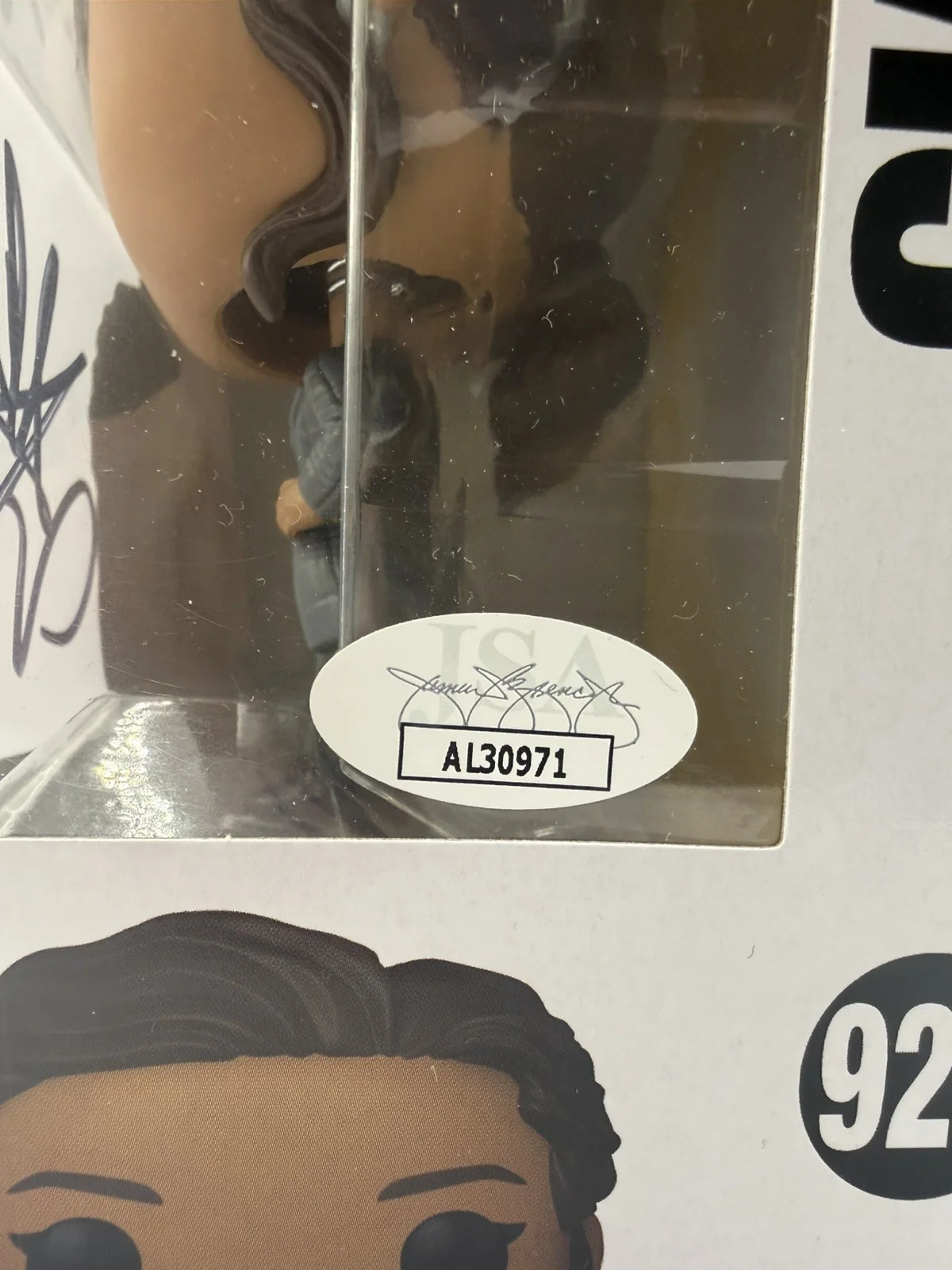 Zendaya — ZENDAYA Signed Spider-Man "MJ" Funko Pop #1577 w/ JSA COA, изображение 5