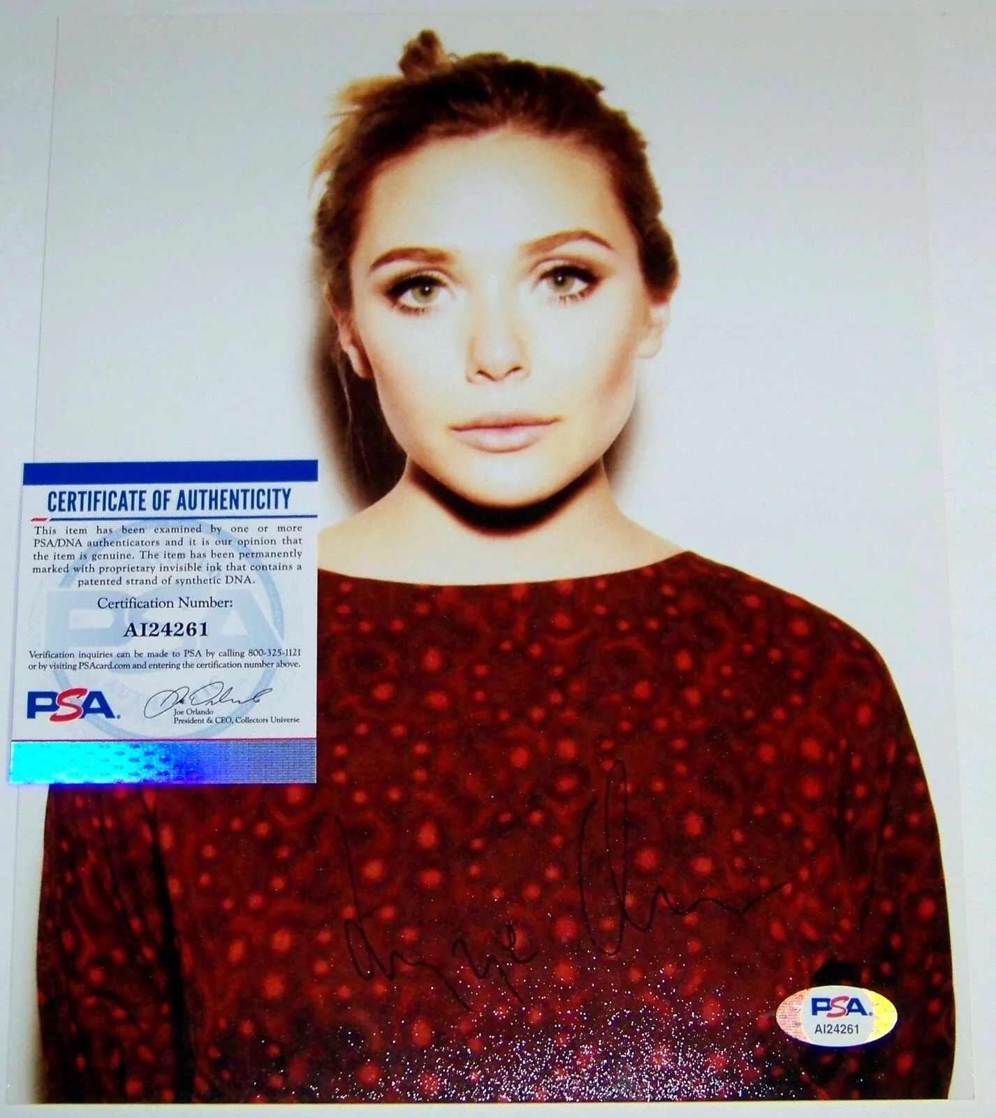SIMPLY GORGEOUS! Elizabeth Olsen Signed Autographed 8x10 Photo PSA COA!, изображение 2
