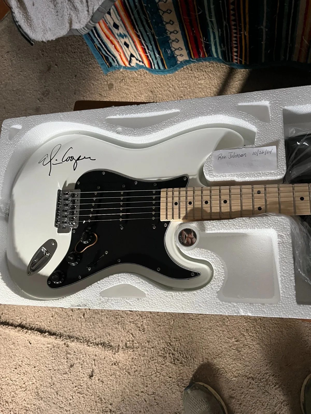 Alice Cooper Signed Full-Size Electric Guitar (Beckett COA), image 2