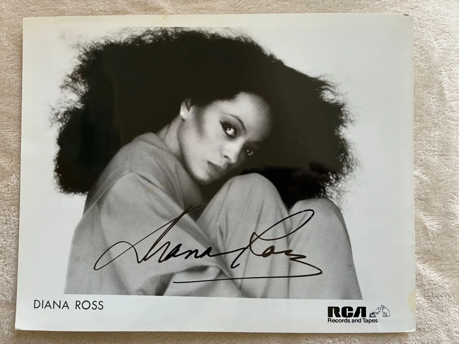 Diana Ross — DIANA ROSS Signed 8x10 PSA/DNA QuickOpinion Authentic RCA Publicity Photo