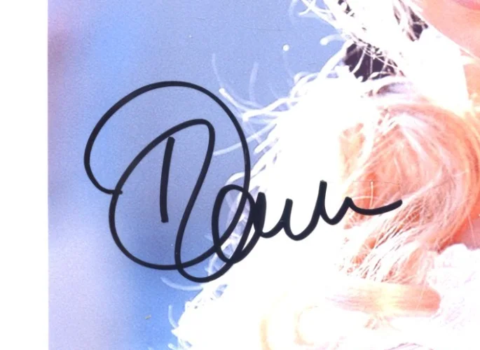 Sexy Beautiful PAMELA ANDERSON Autographed Portrait Photo AUTHENTIC HAND SIGNED, image 2