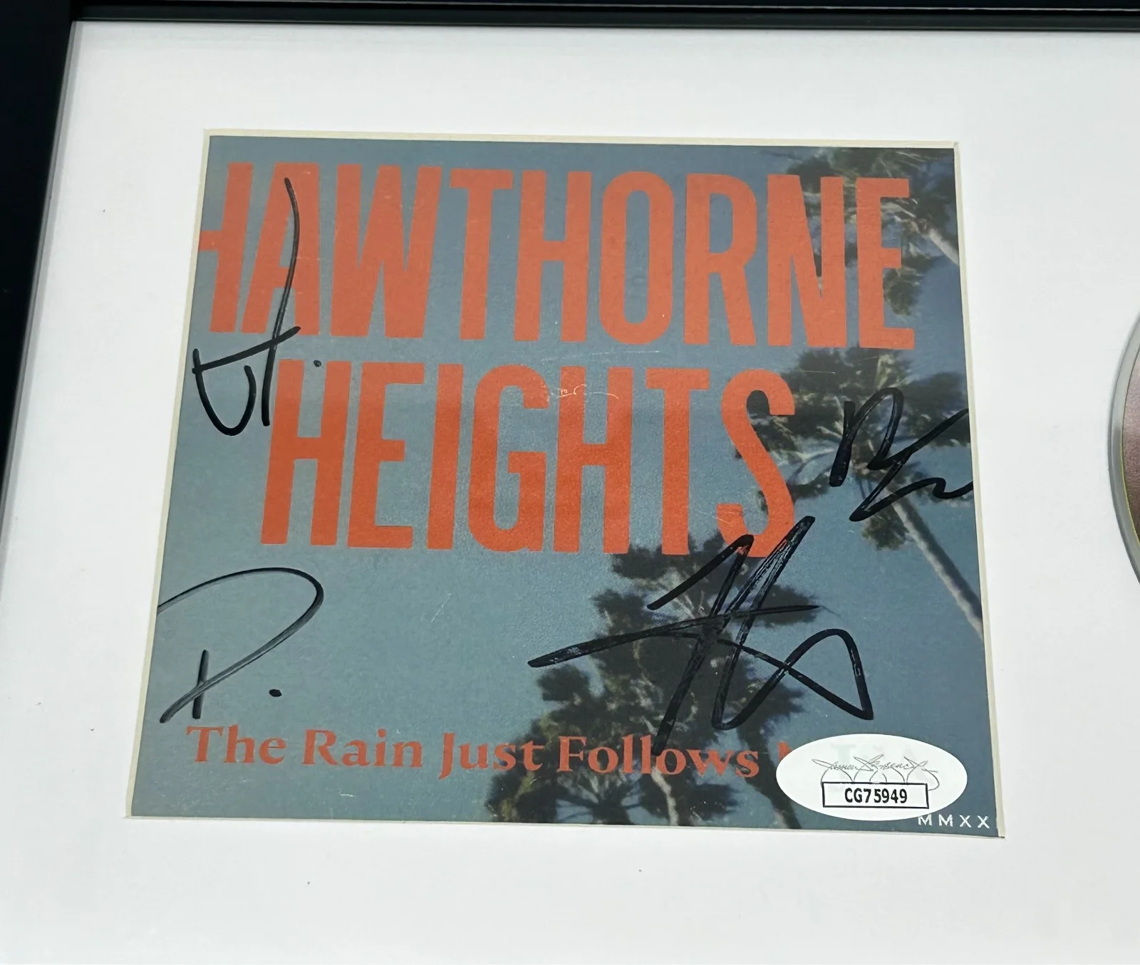 Hawthorne Heights signed The Rain Just Follows Me CD Cover Framed JSA COA, изображение 2