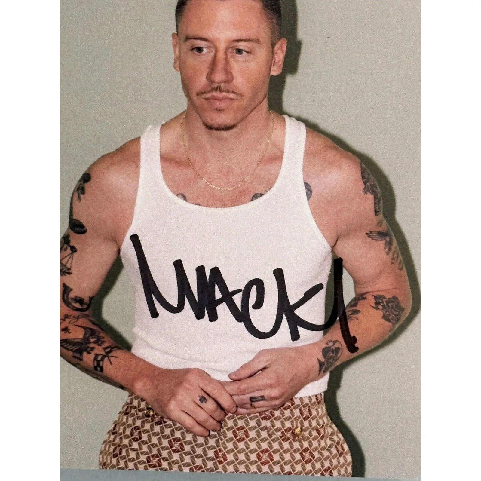 Macklemore Signed / Autographed Art Card W/Ben CD And XL Tshirt, image 5