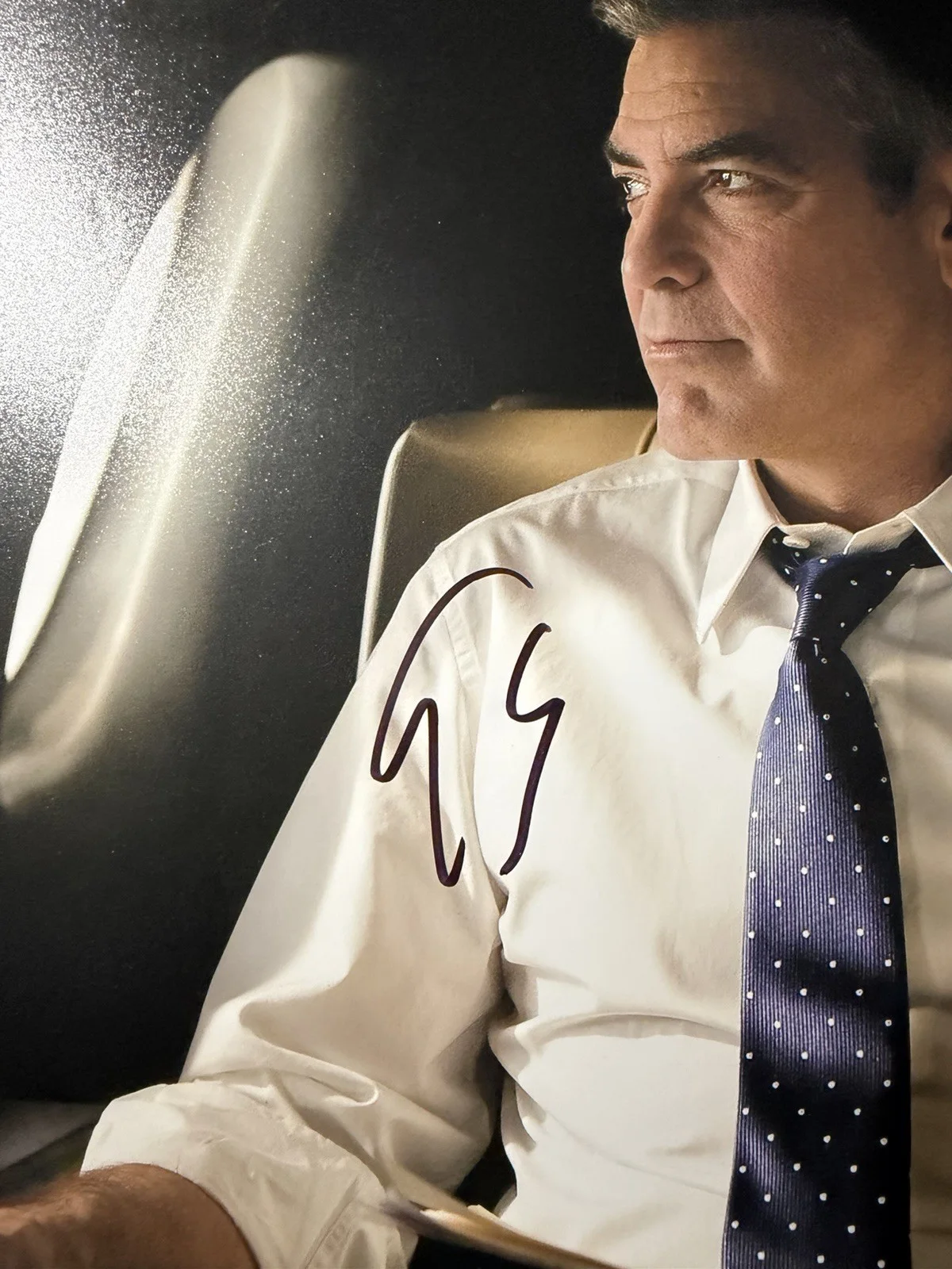 George Clooney — GEORGE CLOONEY SIGNED AUTOGRAPH 11x14 OCEAN’S ELEVEN BECKETT BT97945, image 2