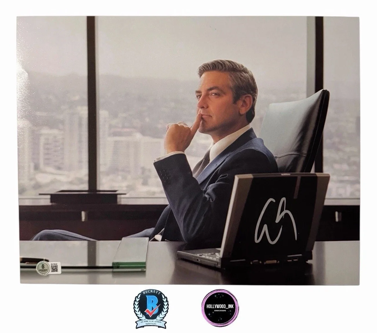 George Clooney — GEORGE CLOONEY SIGNED AUTOGRAPH 11x14 OCEAN’S ELEVEN BECKETT BT97948