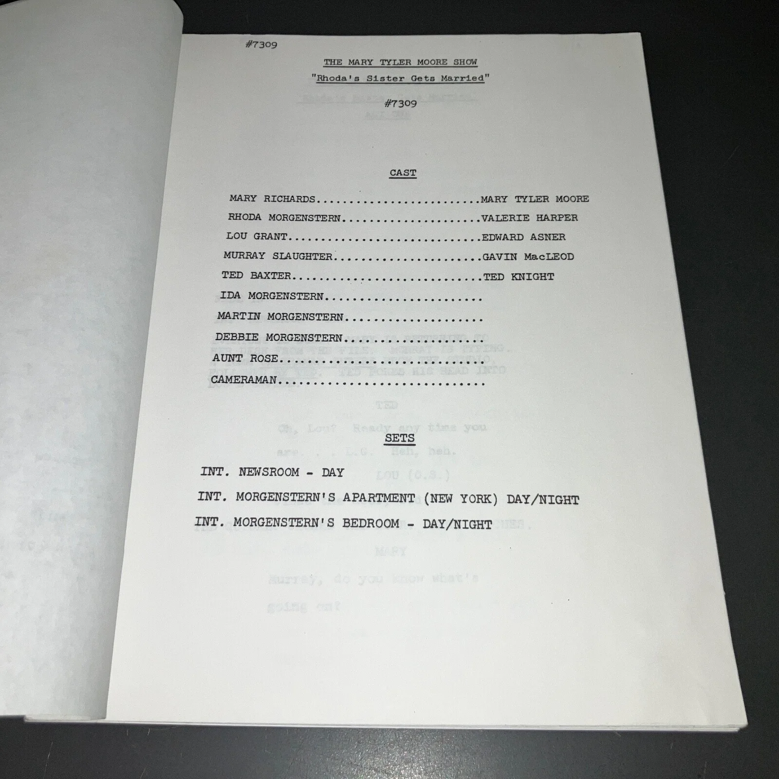 KARYL GELD — Original 1973 Mary Tyler Moore Show TV Script Rhoda’s Sister Gets Married Signed, изображение 3