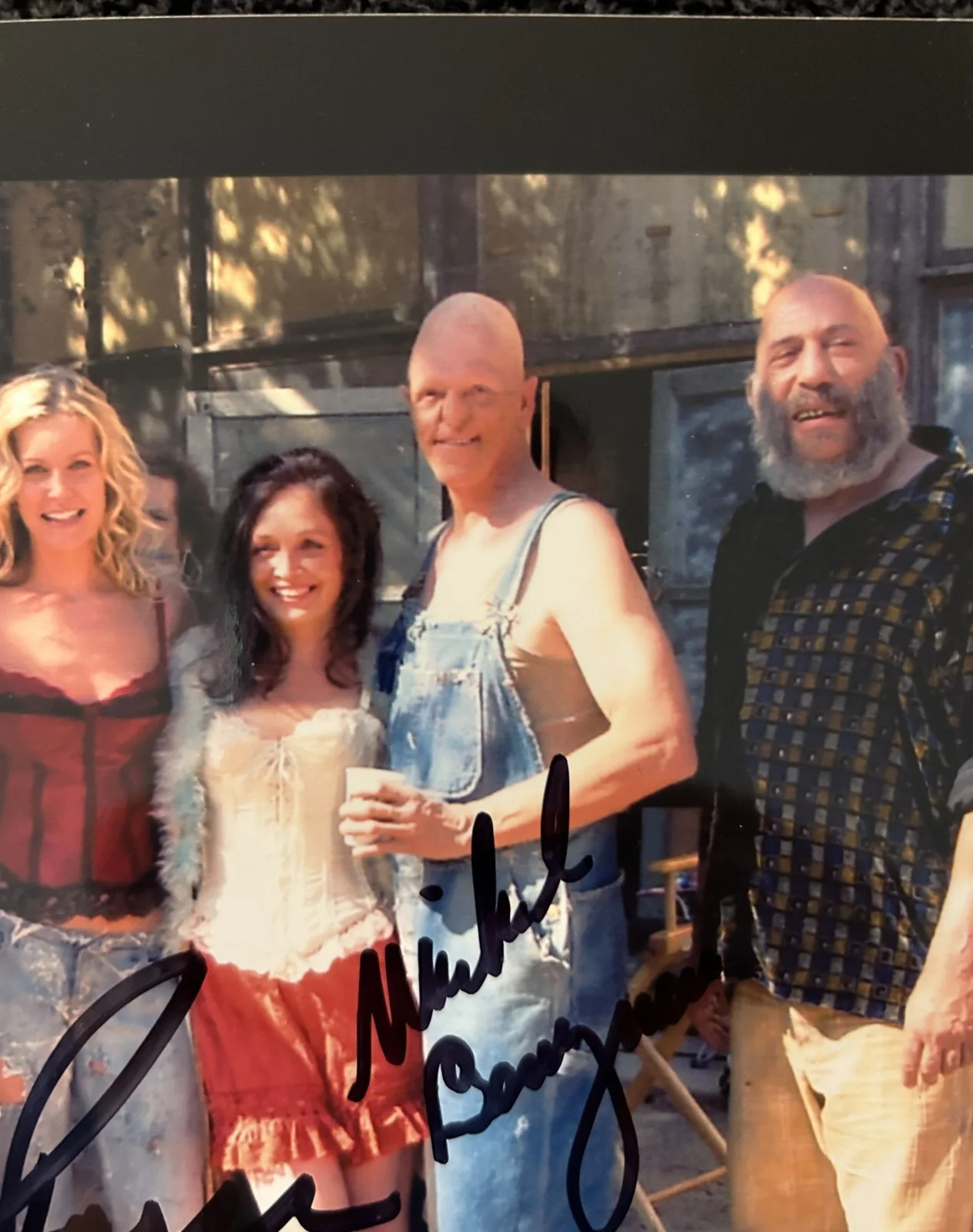 BILL MOSLEY/KEN FOREE/MICHAEL BERRYMAN — DEVILS REJECTS CAST PHOTO SIGNED BY BILL MOSLEY KEN FOREE AND MICHAEL BERRYMAN, image 4