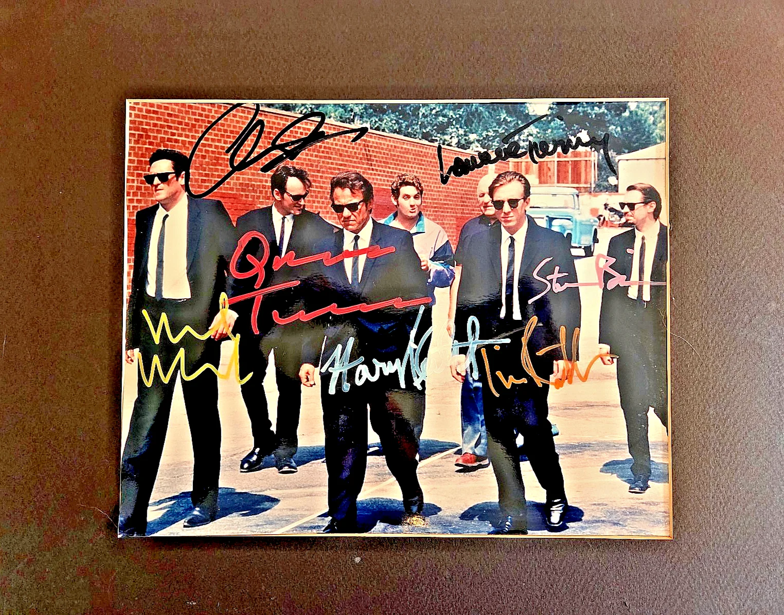 Quentin Tarantino, Tim Roth, Michael Madsen, Harvey Keitel — Reservoir Dogs Cast Signed 7 Autographs w/ COA 10x8" Photo