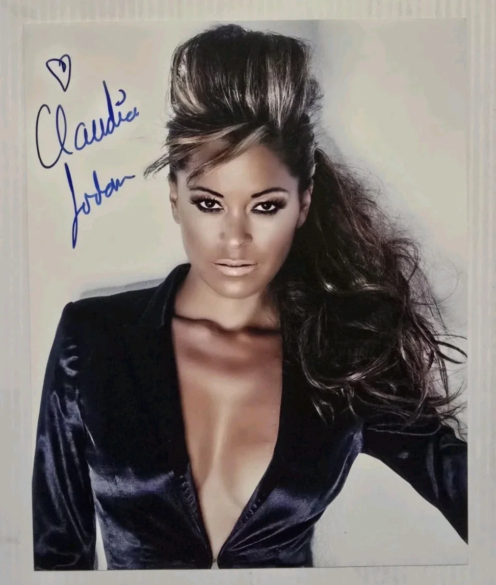 Claudia Jordan — TV Model CLAUDIA JORDAN (Price is Right) Signed 8x10 Color Photo Picture & COA, изображение 2