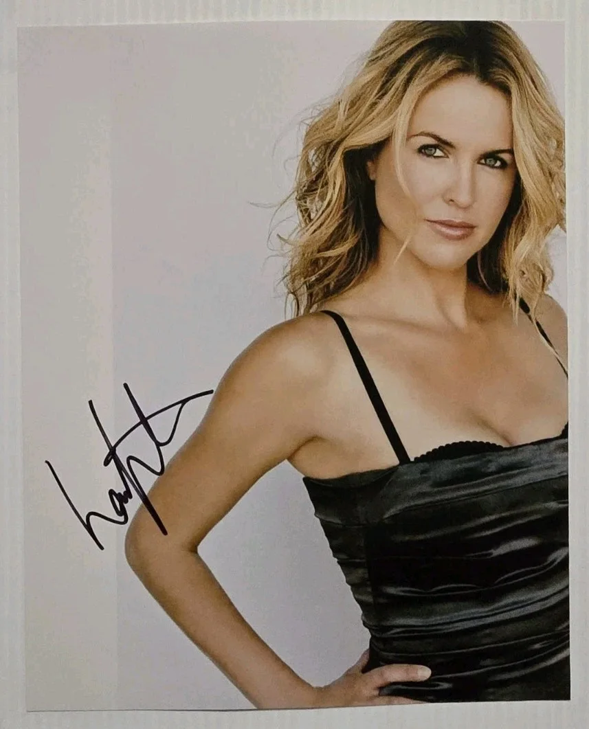 Laurie Fortier — Actress LAURIE FORTIER (Hemlock Grove) Signed Autograph 8x10 Photo Picture & COA, изображение 2