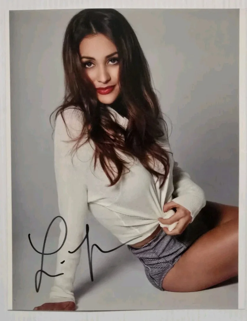 Lindsey Morgan — TV Actress LINDSEY MORGAN (The 100) Signed Autographed 8x10 Photo Picture & COA, изображение 2