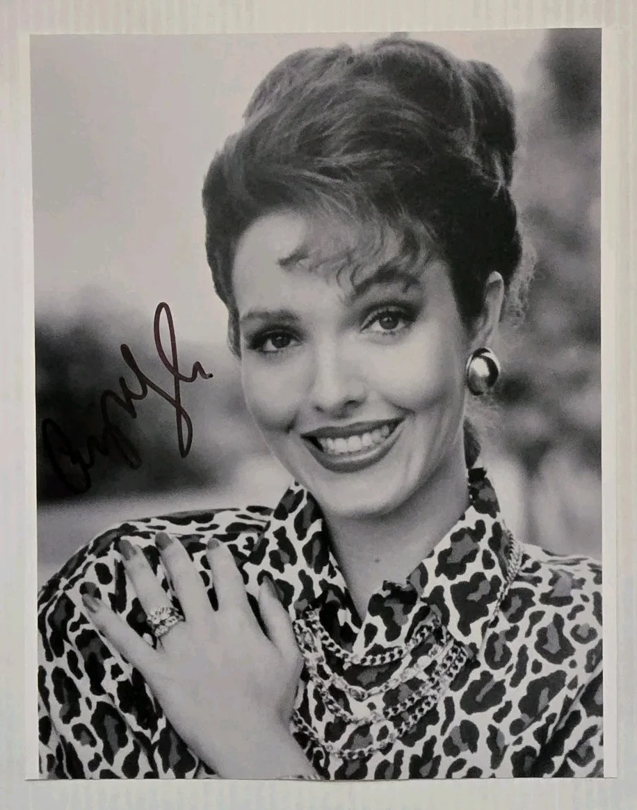 Amy Yasbeck — Actress AMY YASBECK (Problem Child) Signed Autographed 8x10 Photo Picture & COA, image 2
