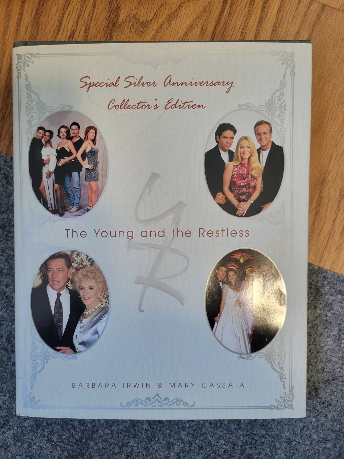 Jeanne Cooper Peter Bergman John Catellanos Heather Tom Kate Lin — Wow!! Autographed-Silver Anniversary Collectors edition Young and the Restless, изображение 3