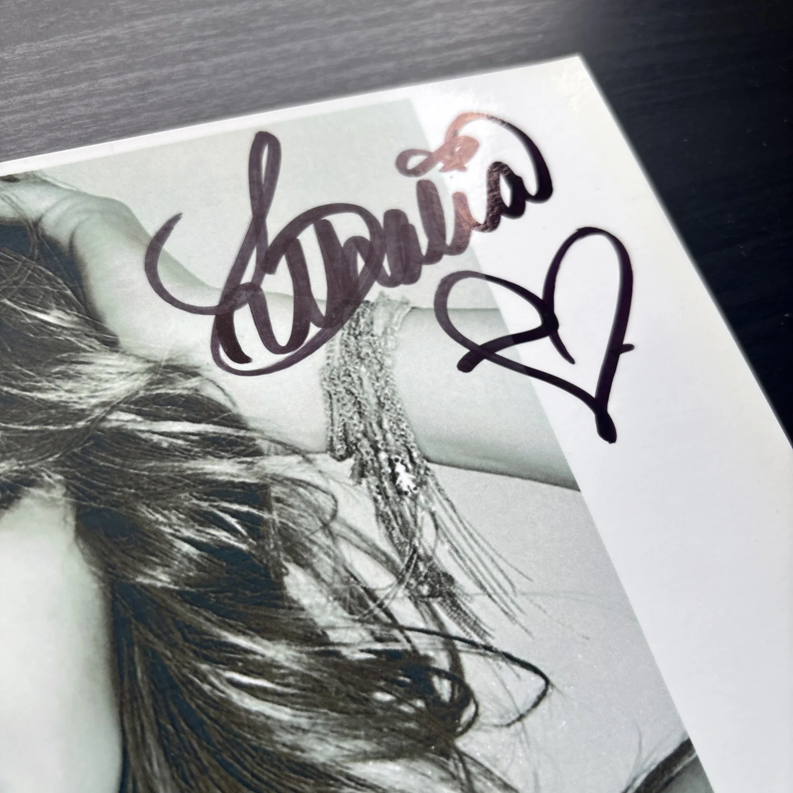 Thalia signed Latina album photo cover, image 2
