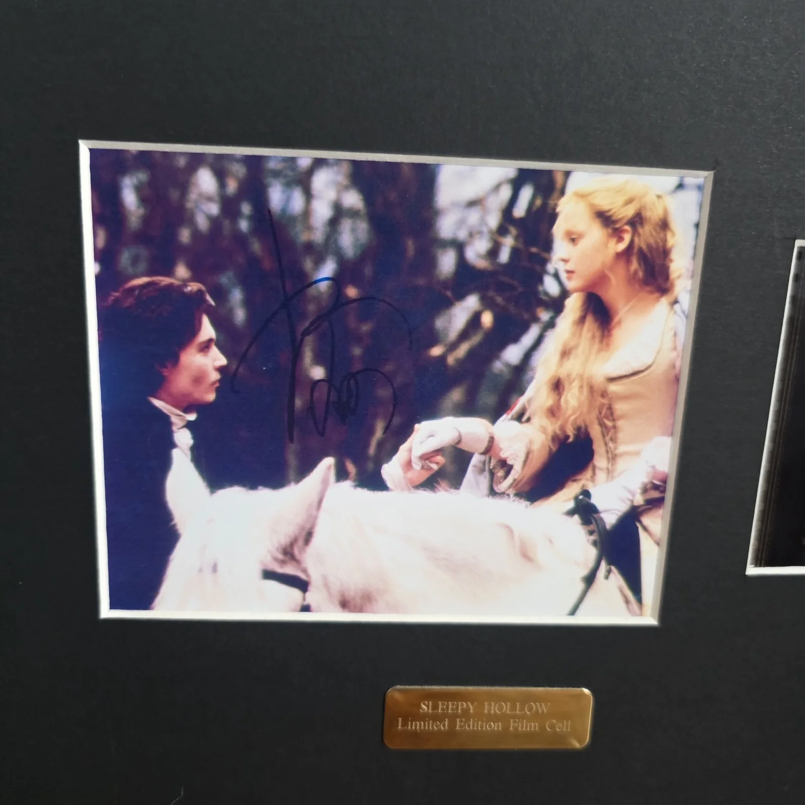 Sleepy Hollow Limited Edition 35mm Film Cell Display - Johnny Depp Signature, изображение 2