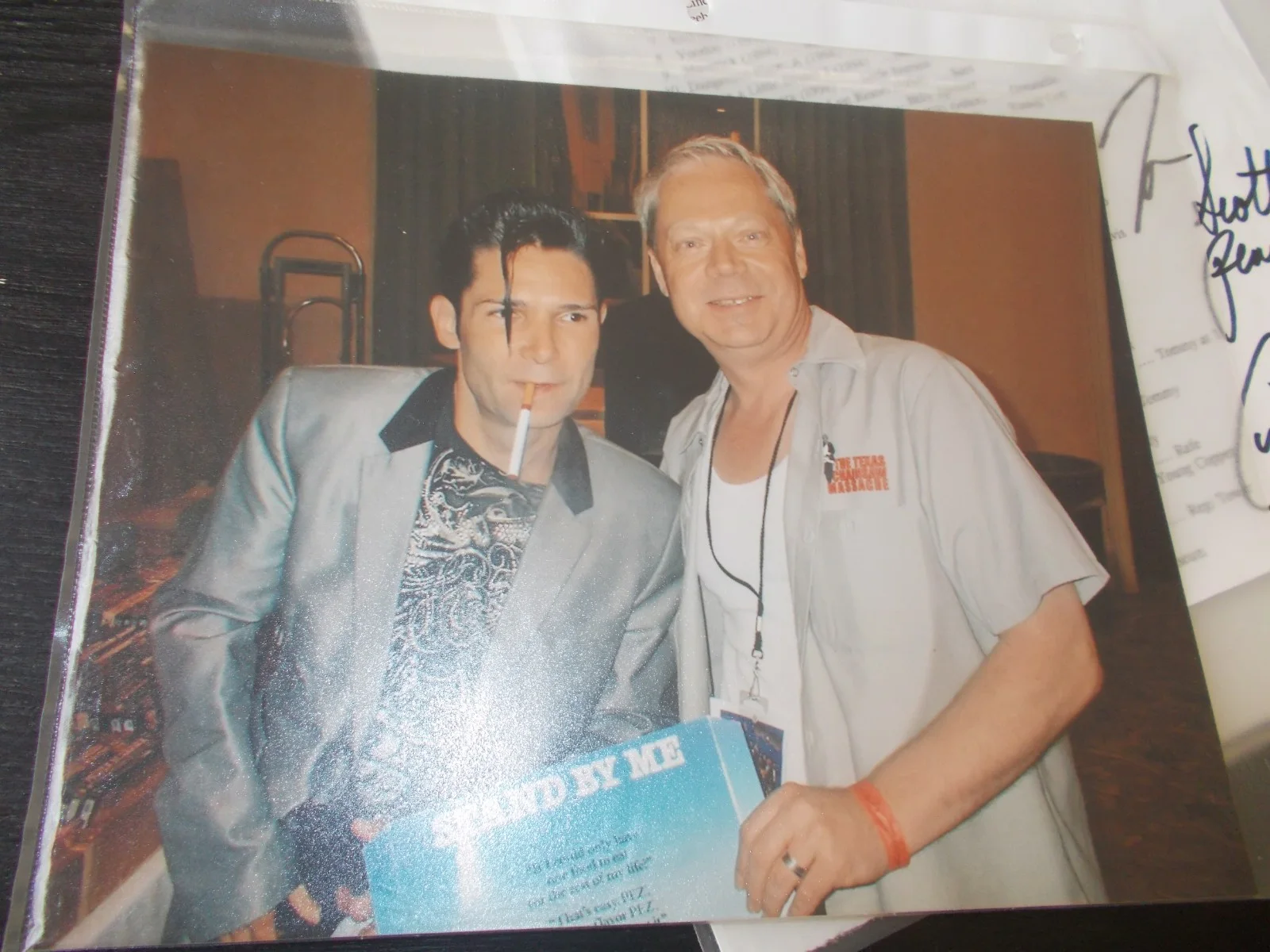 COREY FELDMAN — COREY FELDMAN ORIGINAL SIGNED IN PERSON ACTOR FILMOGRAPHY SHEET IN 1998 VGT, изображение 5