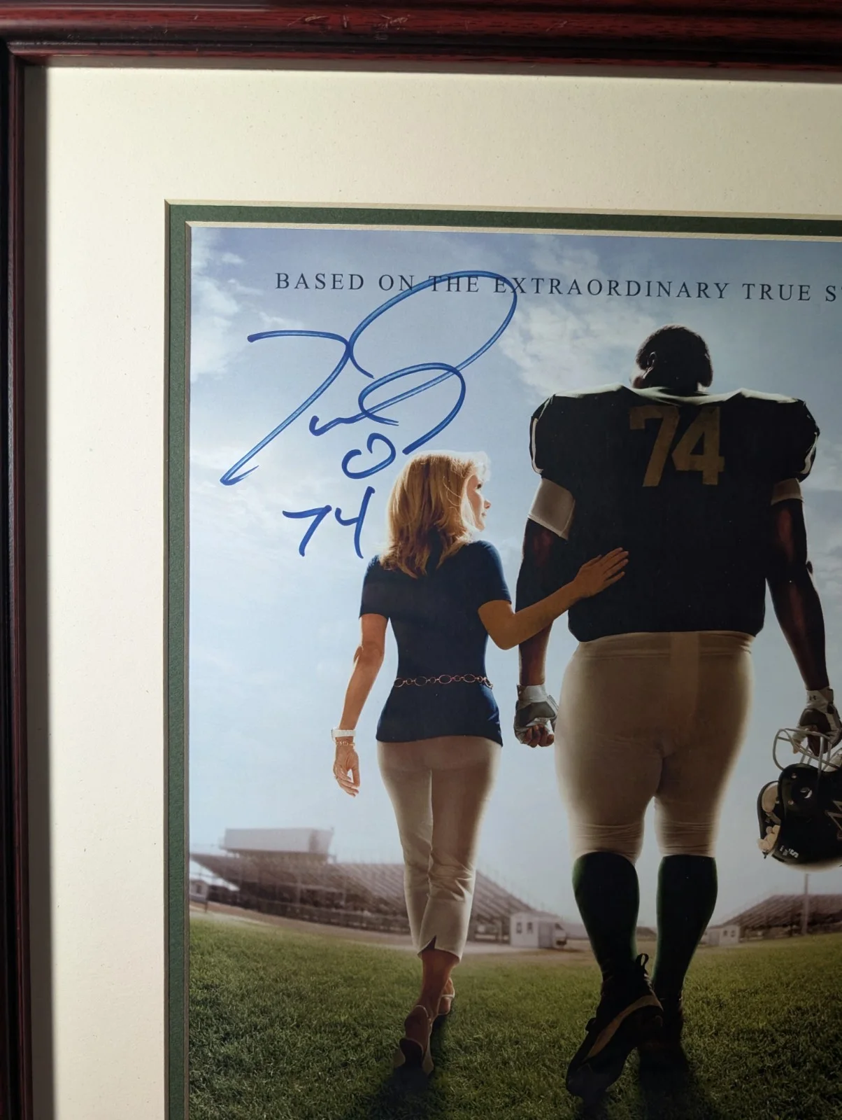 Michael Orr — Pro Framed The Blind Side (2009) Movie Poster Signed By Michael Oher W COA, изображение 2