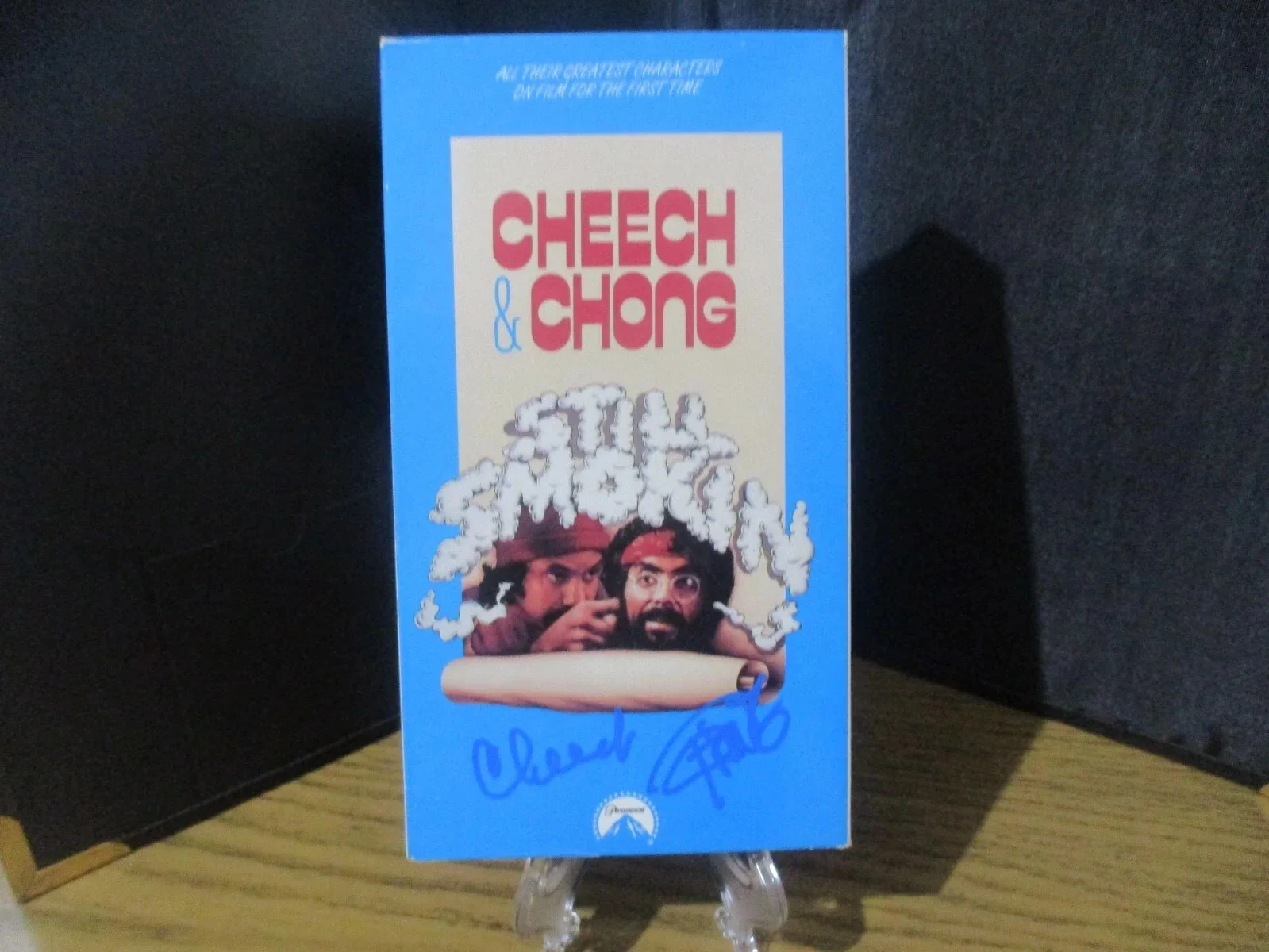CHEECH, CHONG — CHEECH & CHONG AUTHENTIC SIGNED/AUTOGRAPHED STILL SMOKIN" VHS TAPE-JSA CERTIFIED, image 2