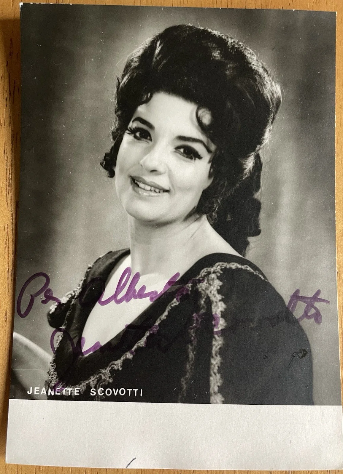 Opera Soprano Jeanette Scovotti Autograph Photo, изображение 2