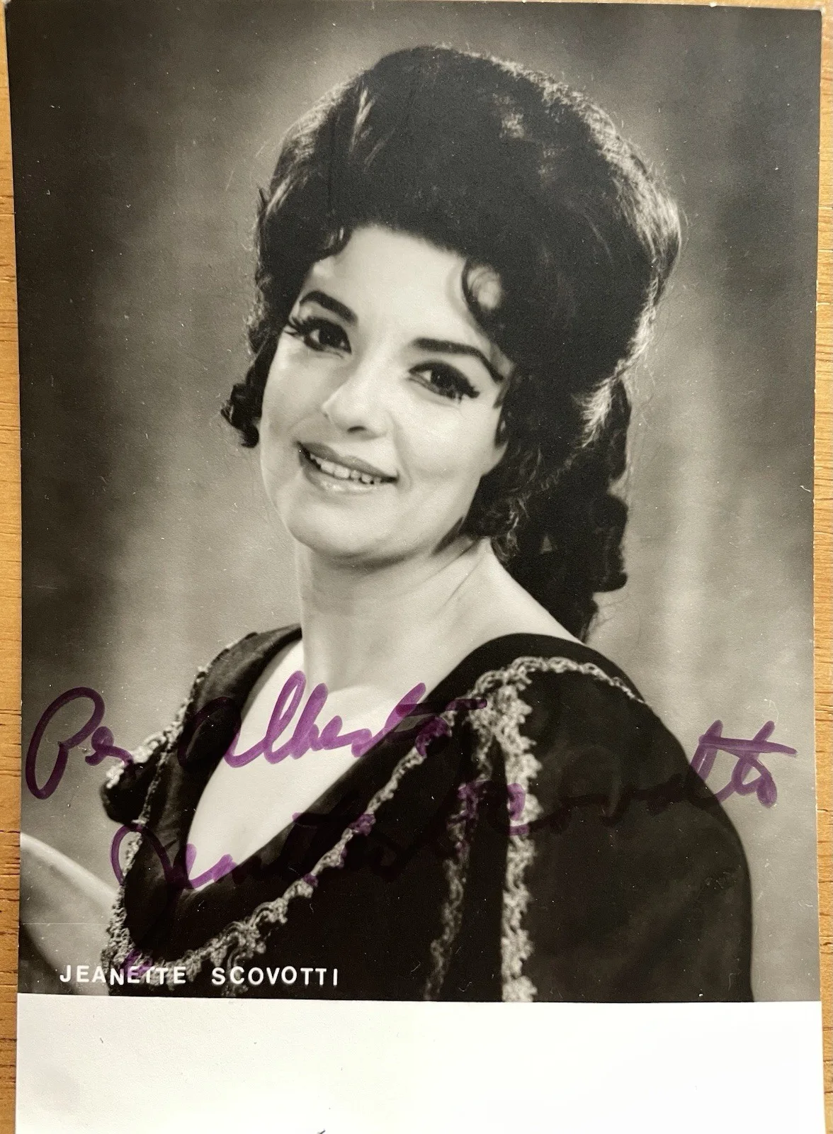 Opera Soprano Jeanette Scovotti Autograph Photo, изображение 3