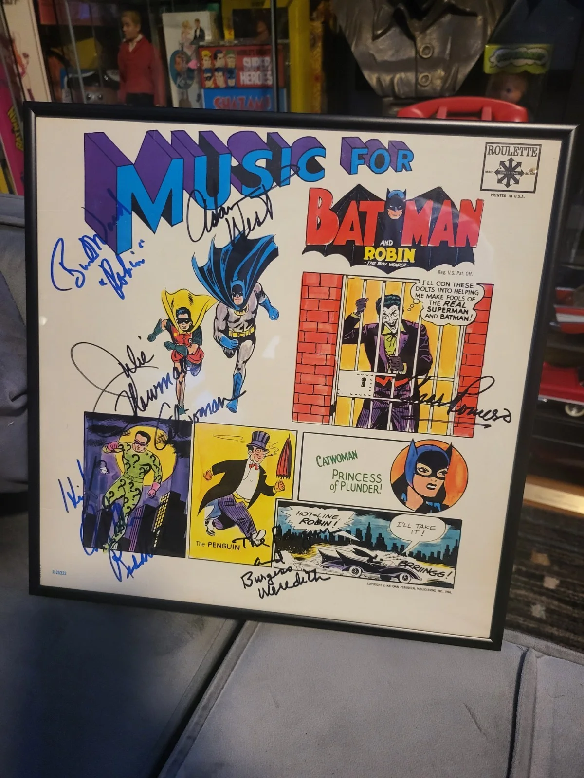 6 — 6 Vintage Signed autographs 1966 batman cast members. Lp Album COA ! RARE, image 5