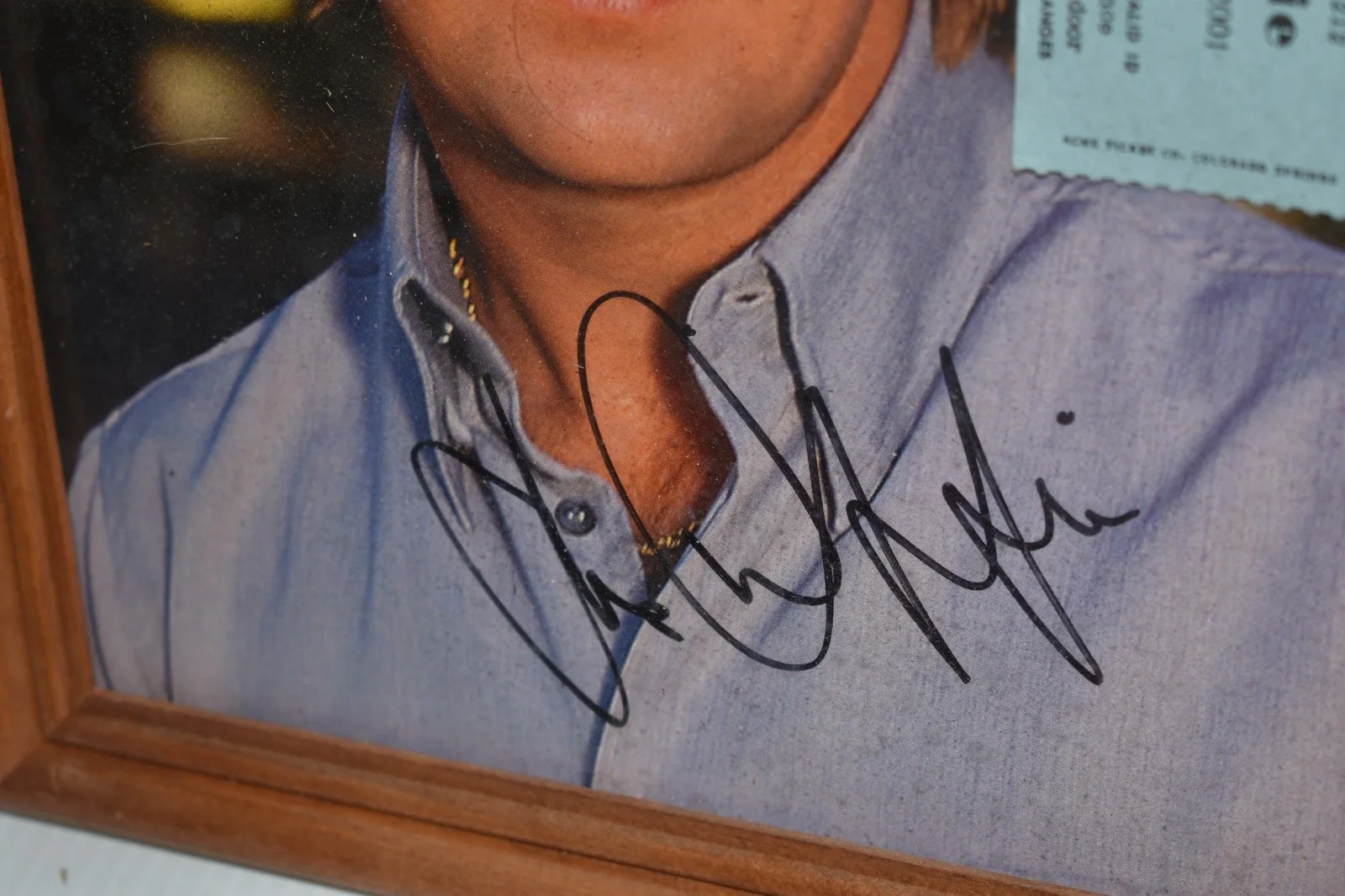 JOE DIFFIE -COUNTRY MUSIC STAR 8X10 PHOTO- SIGNED W/ 2001 STUB (JGL51), изображение 3