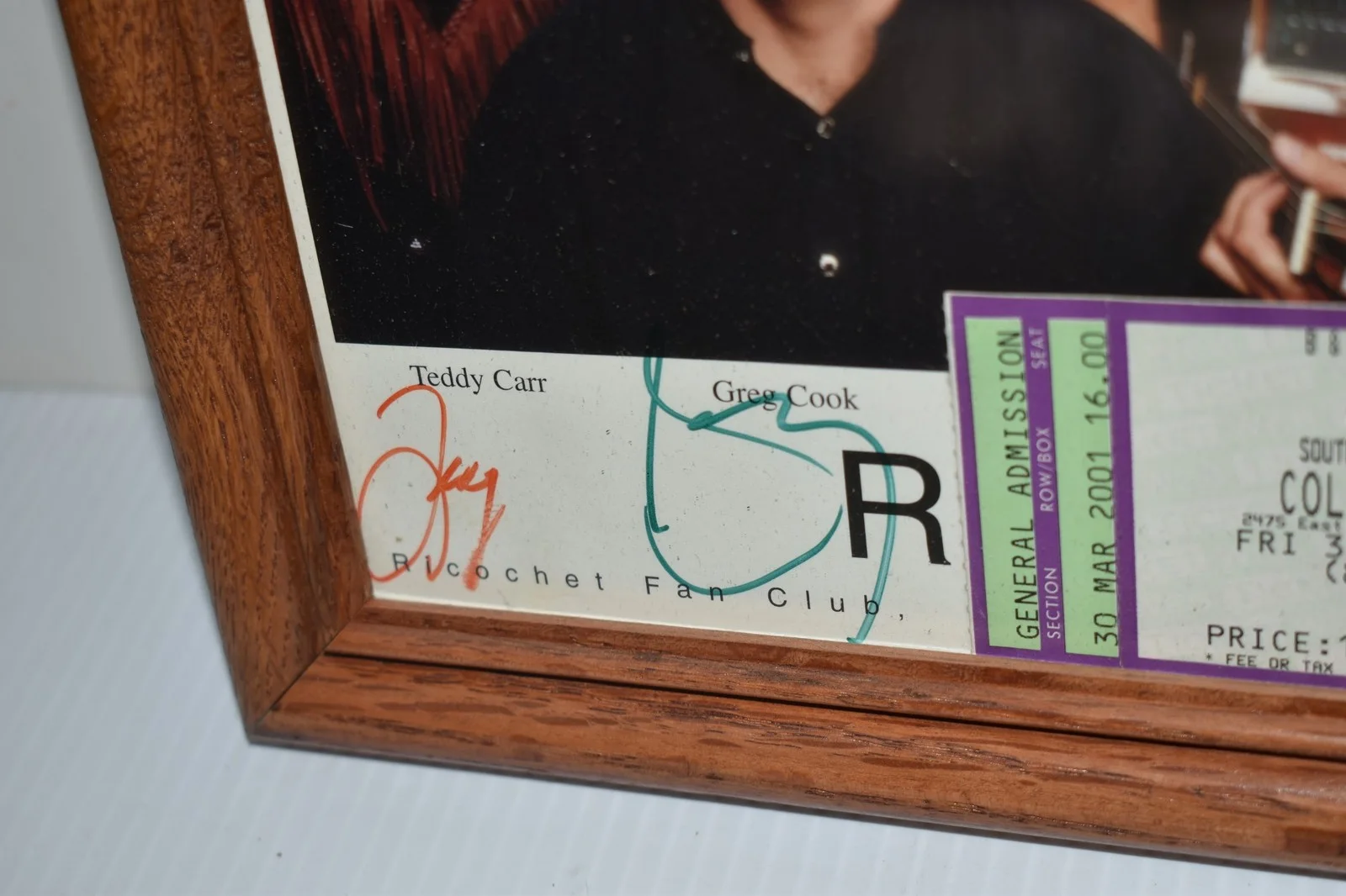RICOCHET -COUNTRY MUSIC GROUP 8X10 PHOTO- SIGNED ALL MEMBERS -STUB -PICK(JGL47), изображение 4