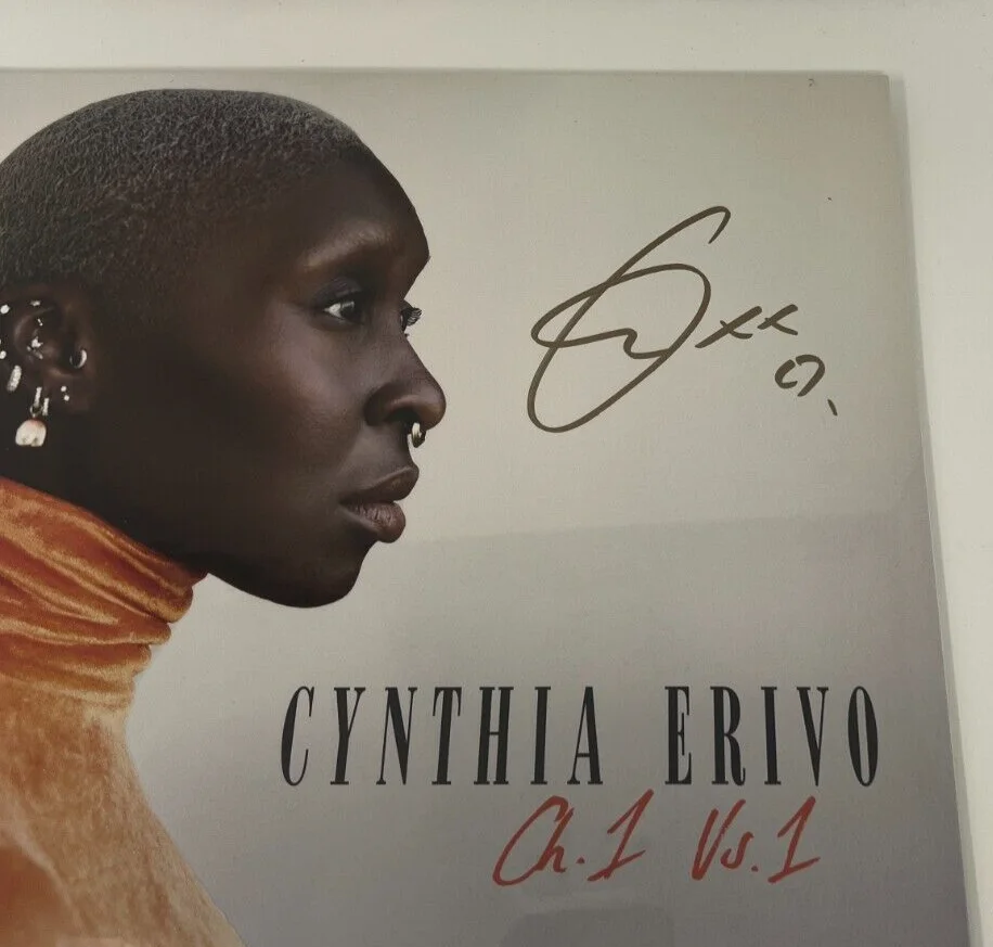 Cynthia Erivo Ch. 1 Vs. 1 Chapter 1 Volume SIGNED Autographed Vinyl LP Wicked, изображение 2