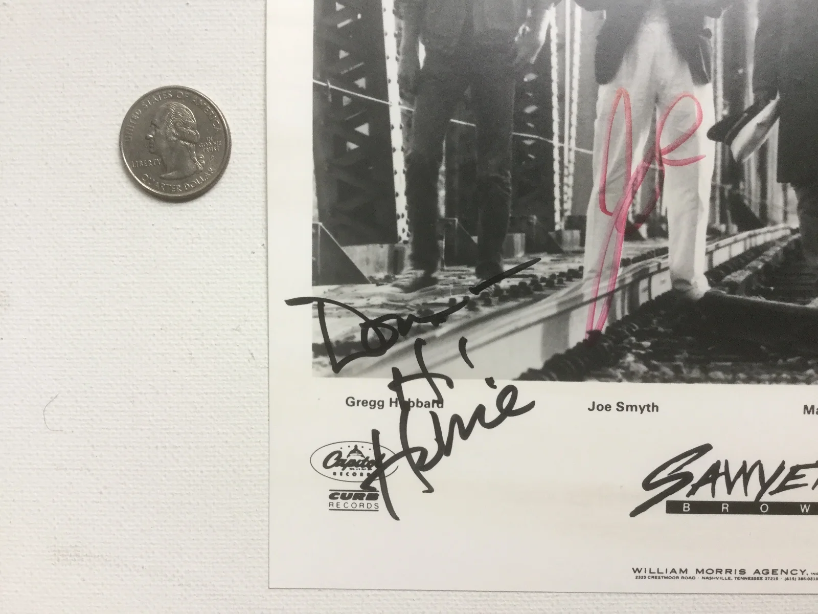 Sawyer Brown 1987 publicity photo signed by 5, Hobie, Joe, Mark, Bobby and Jim., изображение 2