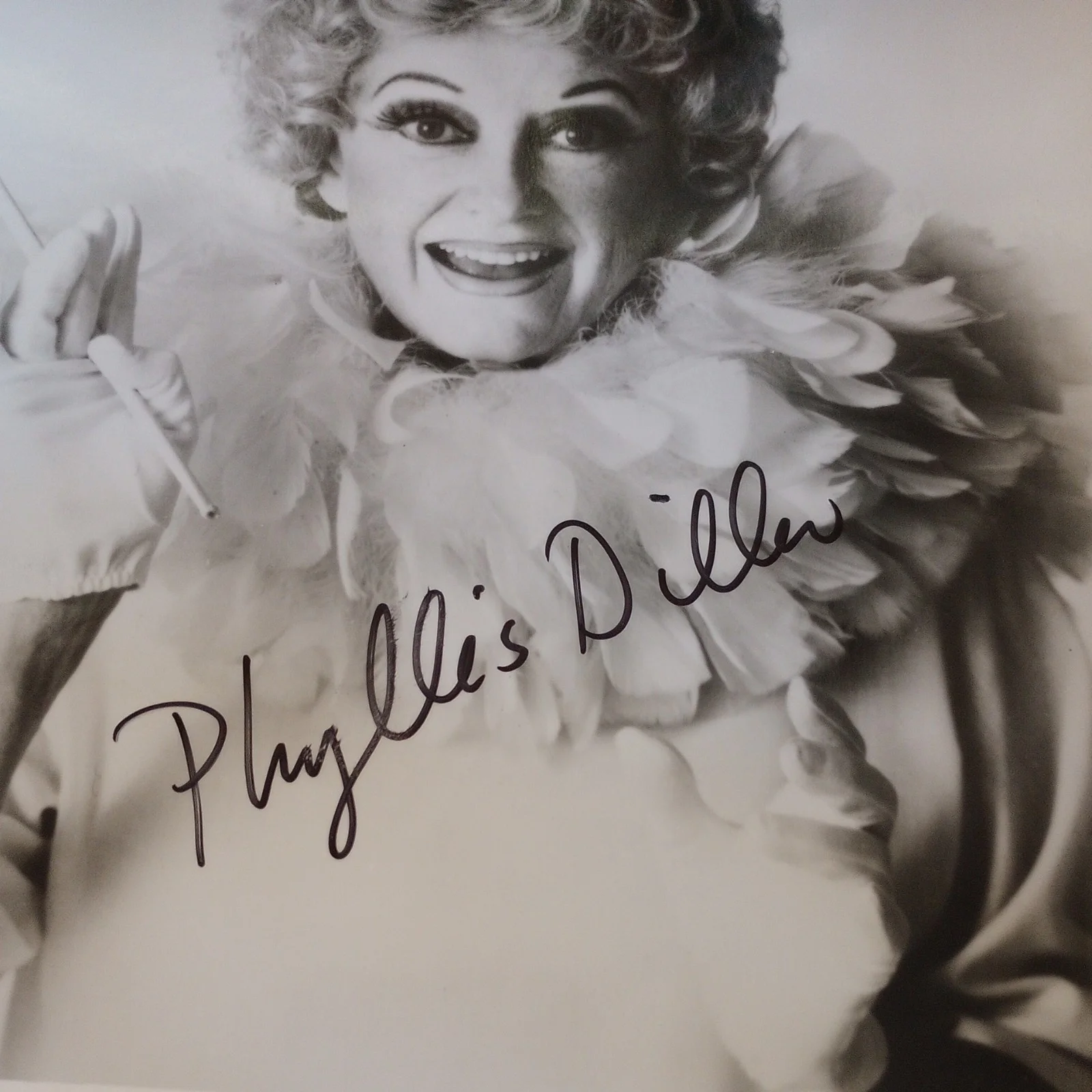 PHYLLIS DILLER Autographed Photo, image 2
