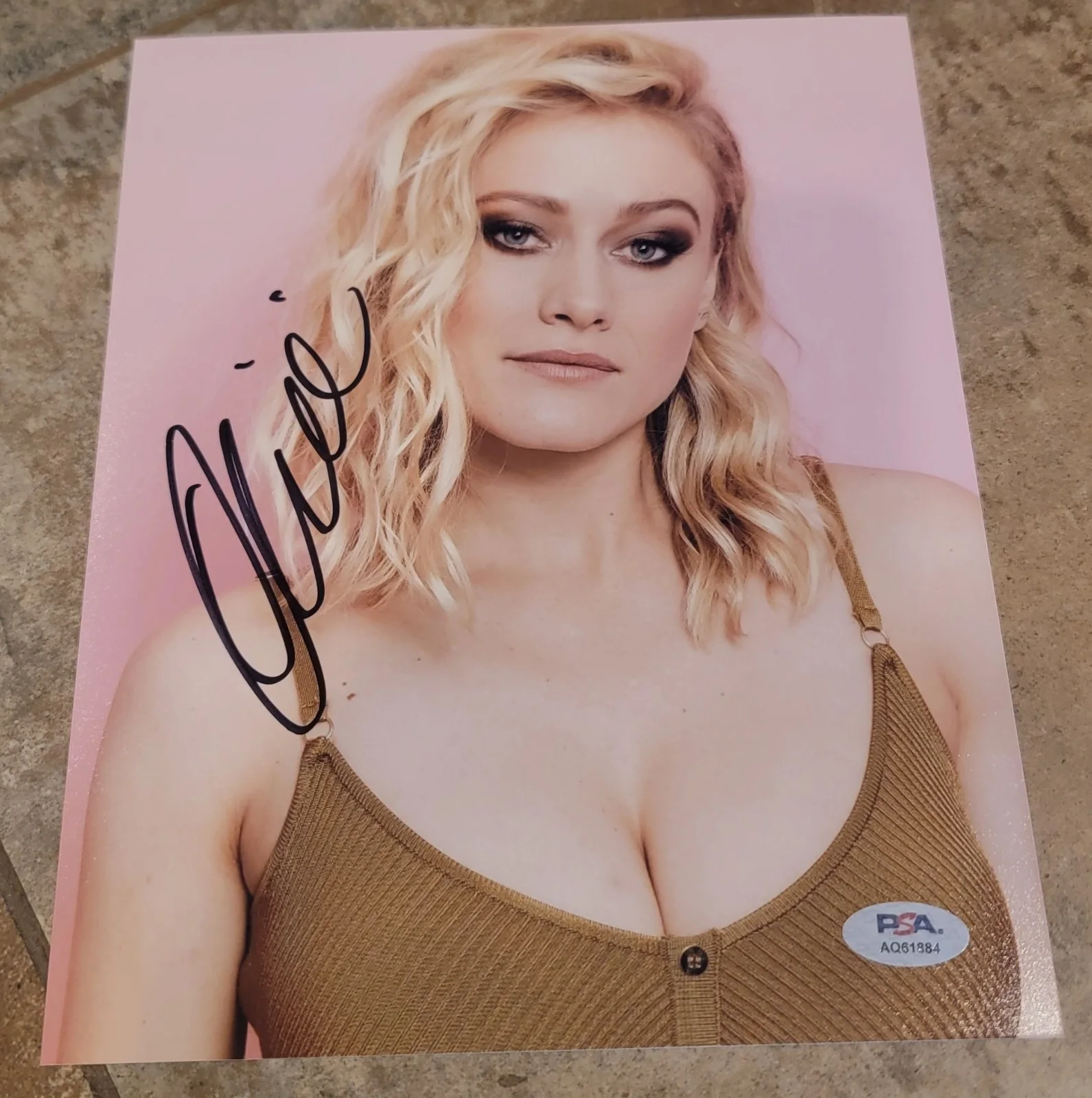 Olivia Taylor Dudley — Olivia Taylor Dudley signed 8x10 photo autograph PSA DNA photoshoot tanktop