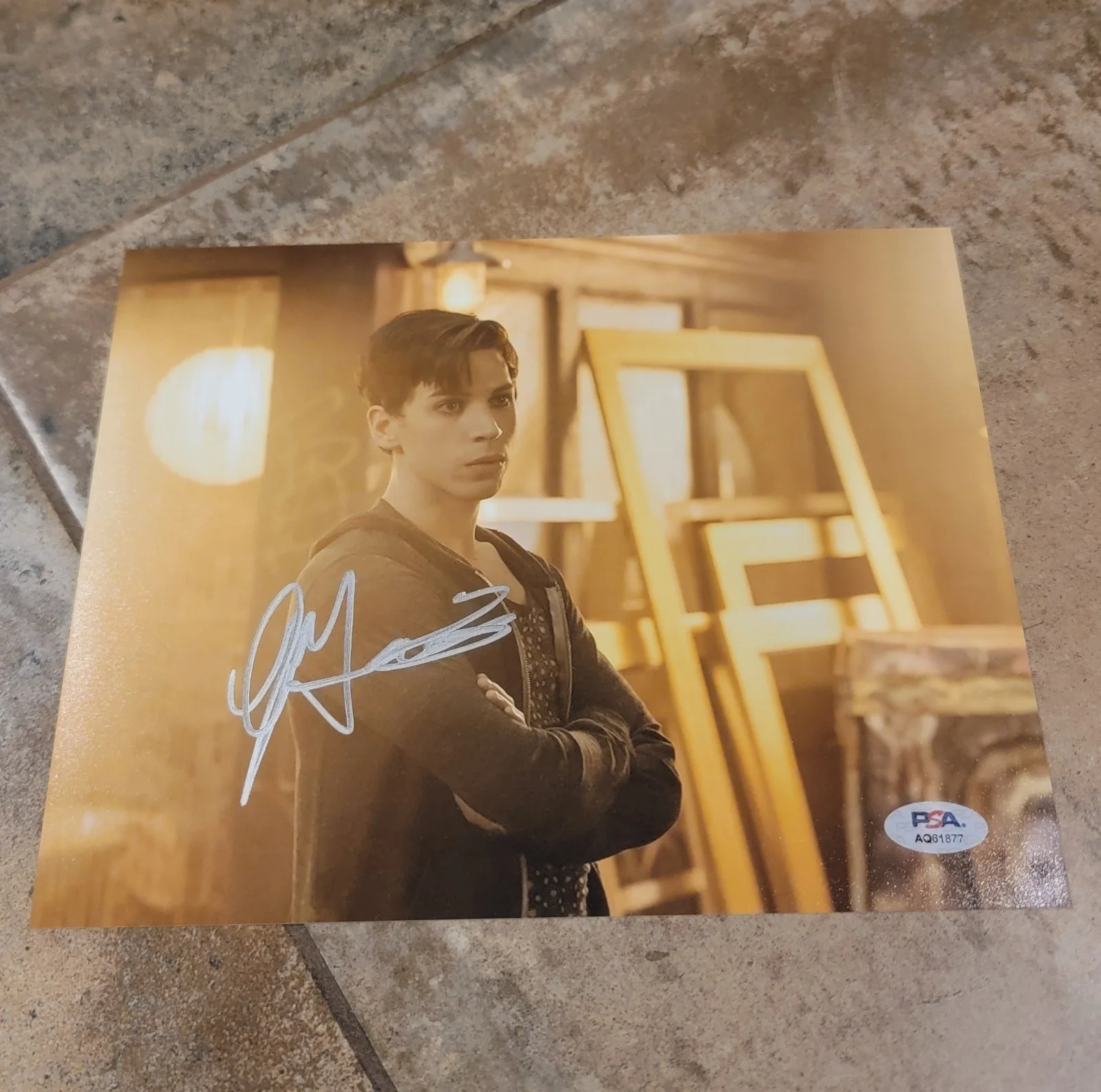 Jordan Gavaris — Jordan Gavaris signed 8x10 photo autograph PSA DNA Orphan Black B