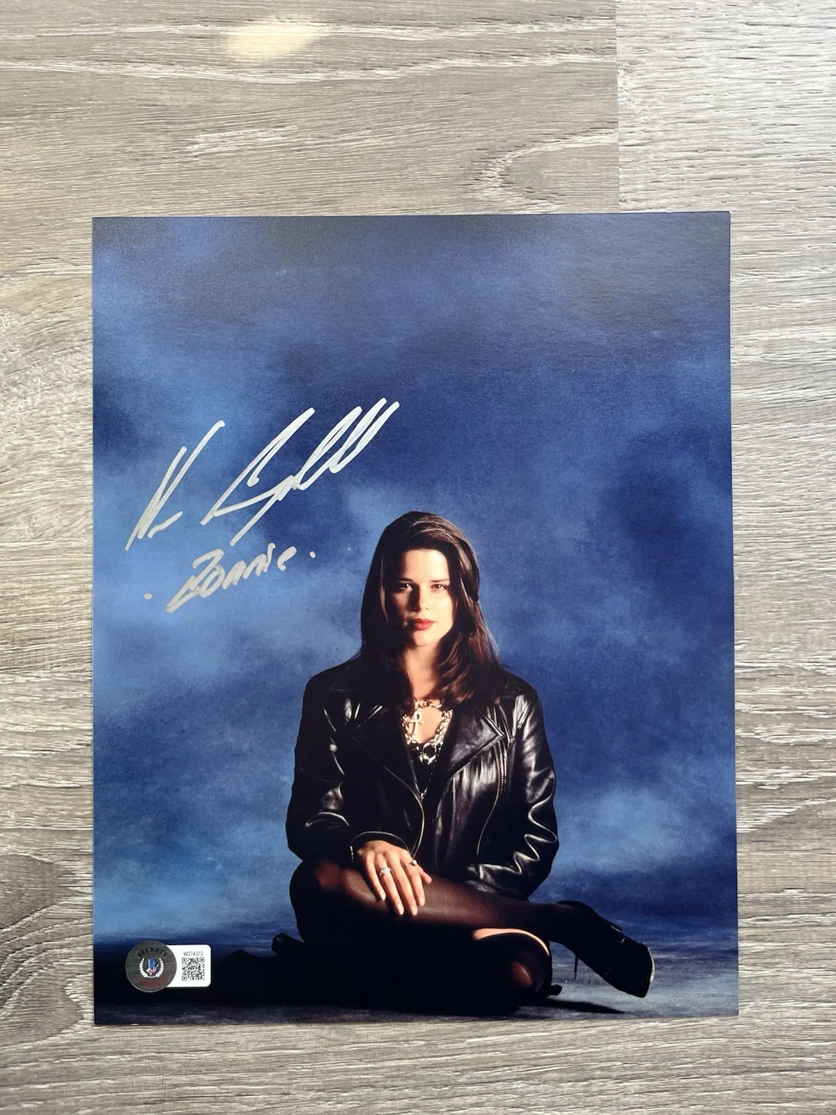 Neve Campbell — Neve Campbell Signed The Craft 8x10 Photo Beckett COA Bonnie Horror Auto, изображение 2