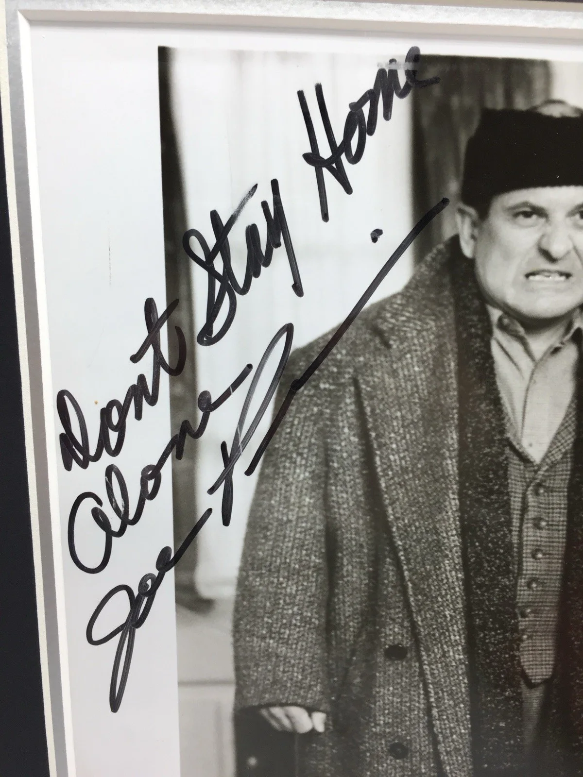 RARE Joe Pesci Home Alone Signed Display + COA AUTOGRAPH GREAT INSCRIPTION!, изображение 3