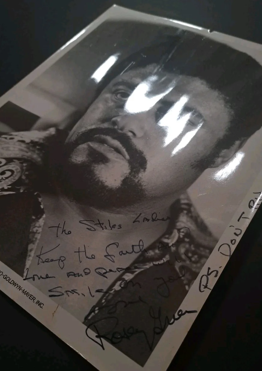 Rosie Grier — Rosey Grier Autographed 8x10 MGM Studio Photo 1972 Skyjacked Era Vintage, изображение 3