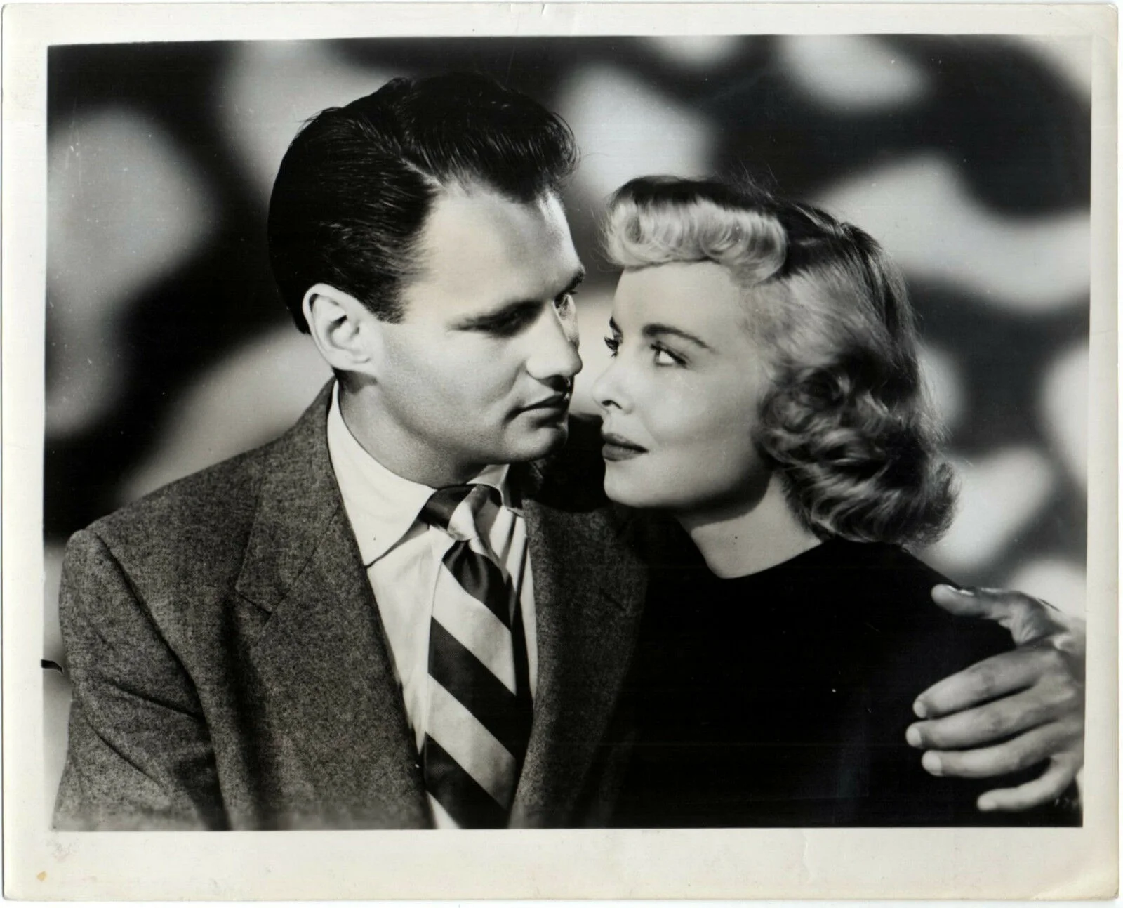 WITHOUT WARNING 1952 Adam Williams, Meg Randall, Angela Stevens 5 10x8 STILLS, image 2