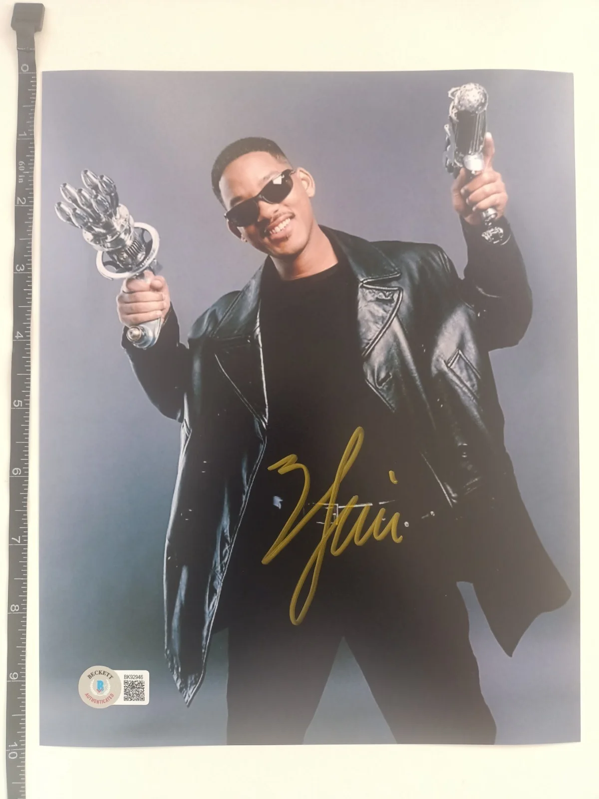 Will Smith Signed Men in Black Photo with COA Autograph Gold Ink, изображение 2