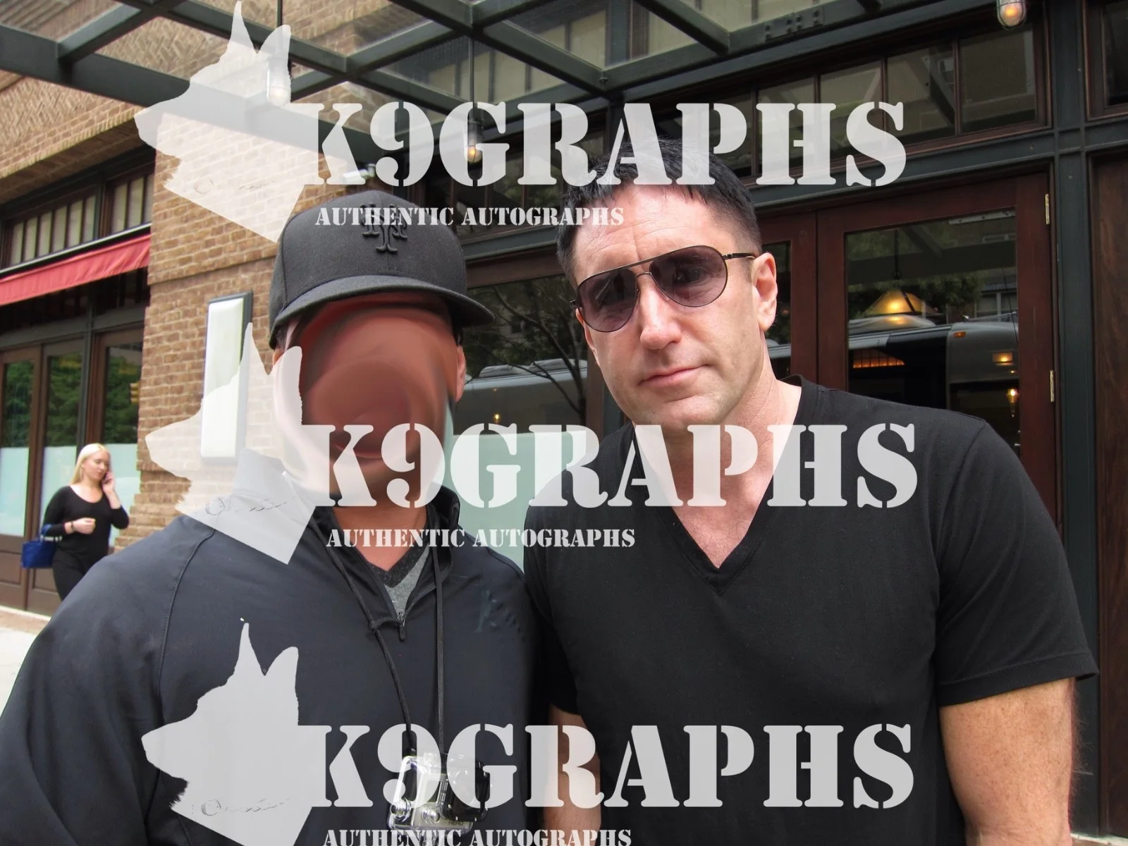 Trent Reznor SIGNED Nine Inch Nails NIN Hesitation Marks LP Record ACOA PROOF, изображение 4