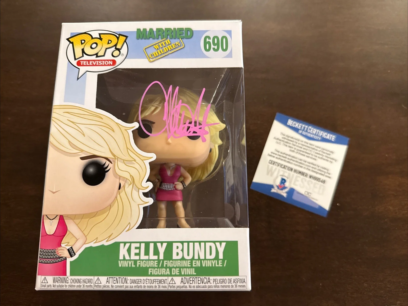 Christina Applegate — Christina Applegate Signed Kelly Bundy Funko Pop Beckett COA Autograph Witnessed, изображение 3