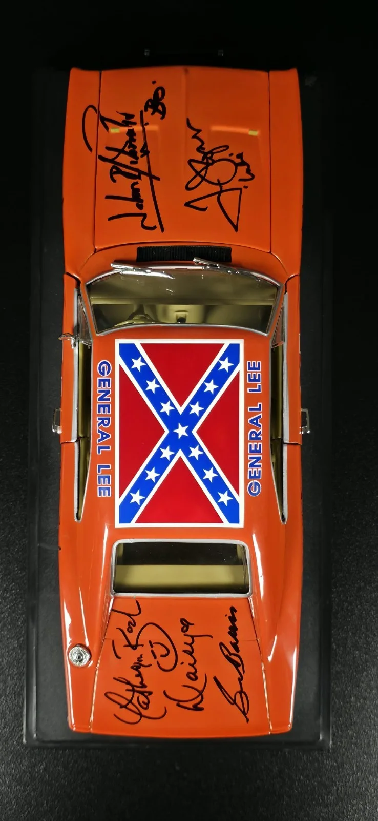 8 members — Dukes of Hazzard General Lee 1:18 Signed Cast x8 Celebrity Authentics COAs, image 3