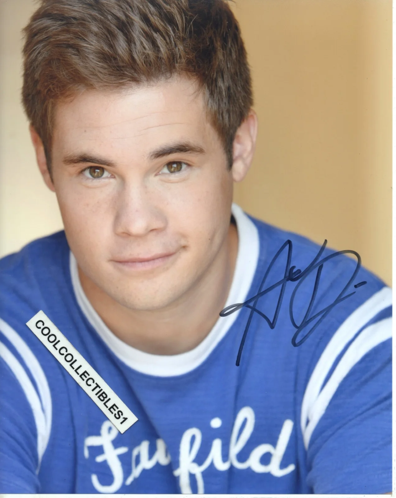 Adam Devine — ADAM DEVINE "WORKAHOLICS" IN PERSON SIGNED 8X10 COLOR PHOTO 2 COA