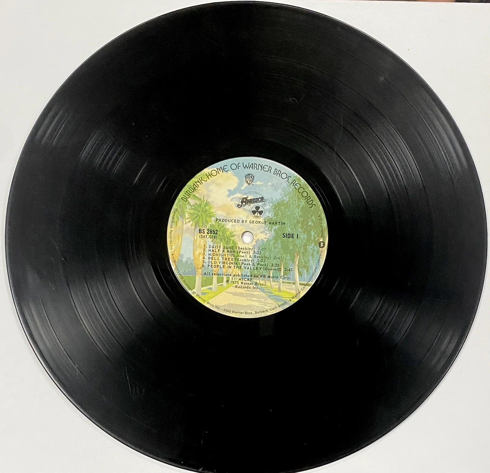 America 'Hearts' LP Signed Gerry Beckley & Dewey Bunnell - PSA, изображение 3