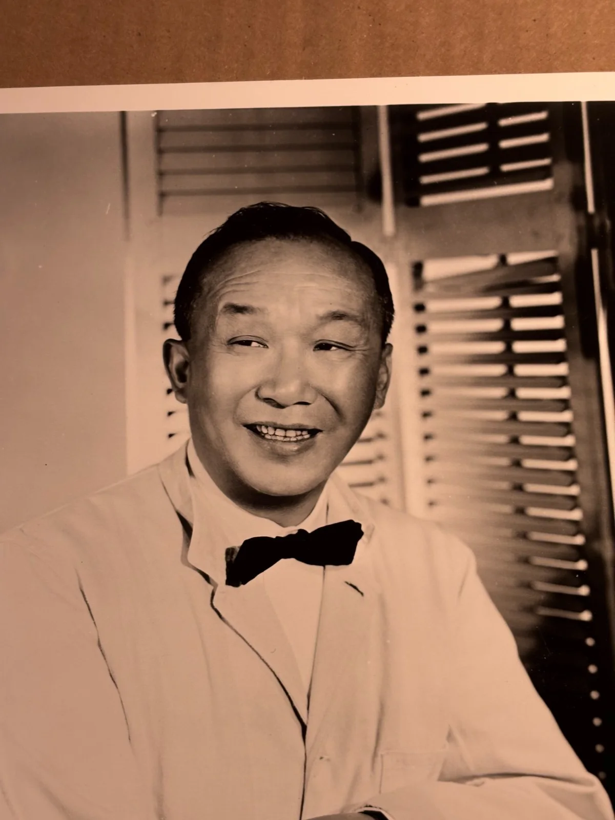 Sammee Tong Extremely Rare Very Early Autographed 8/10 Photo 50s Bachelor Father, изображение 4