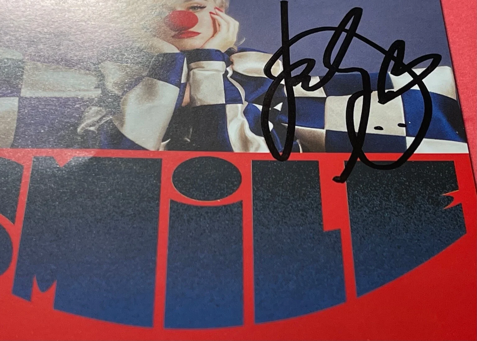 KATY PERRY SMILE HAND SIGNED AUTO AUTOGRAPHED INSERT ONLY SOLD @ ONLINE STORE, image 2