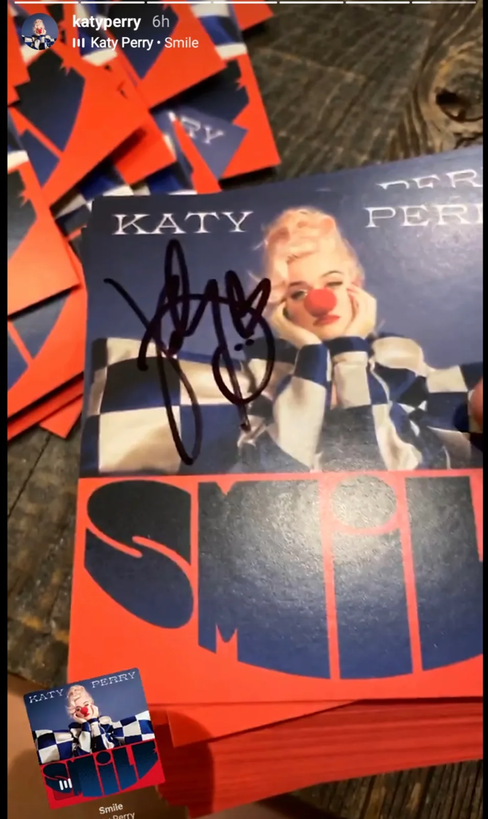 KATY PERRY SMILE HAND SIGNED AUTO AUTOGRAPHED INSERT ONLY SOLD @ ONLINE STORE, image 3