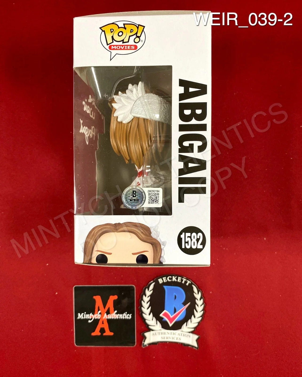 Alisha Weir — Alisha Weir autographed signed Abigail Funko Pop #1582 Beckett COA horror, image 2