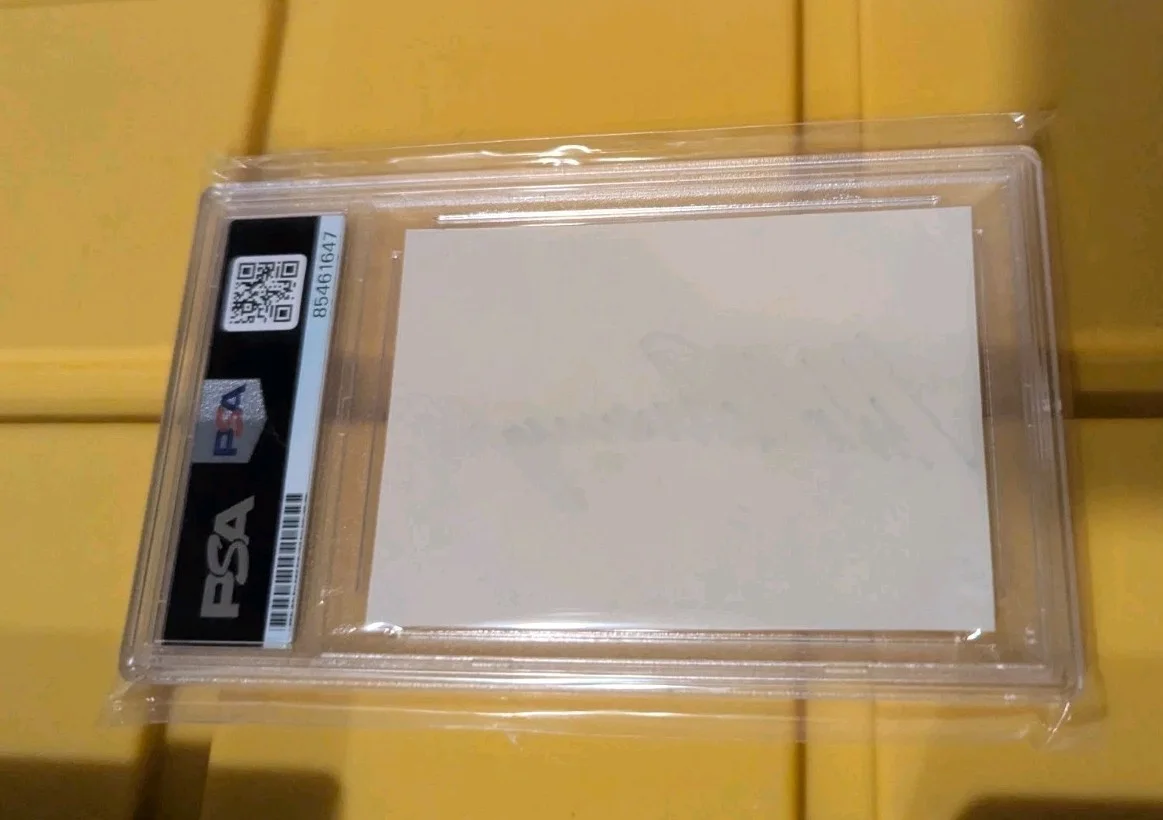 Arnold Schwarzenegger — Arnold Schwarzenegger Autographed Signed Cut PSA/DNA Slabbed Terminator, image 2