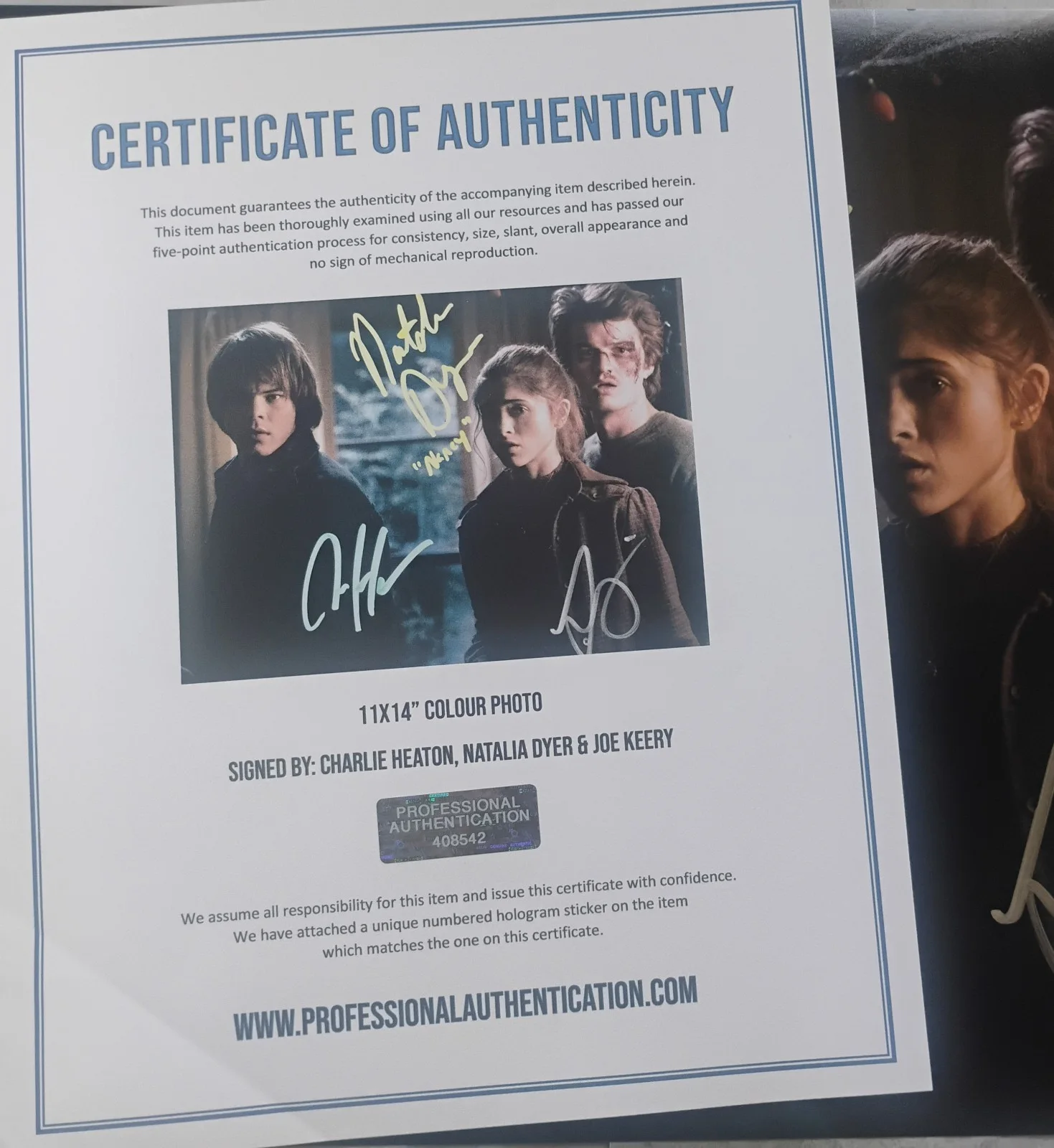 Stranger Things 3 Cast Hand Signed 11x14 Photo COA Natalie Dyer, Joe Keery, image 5