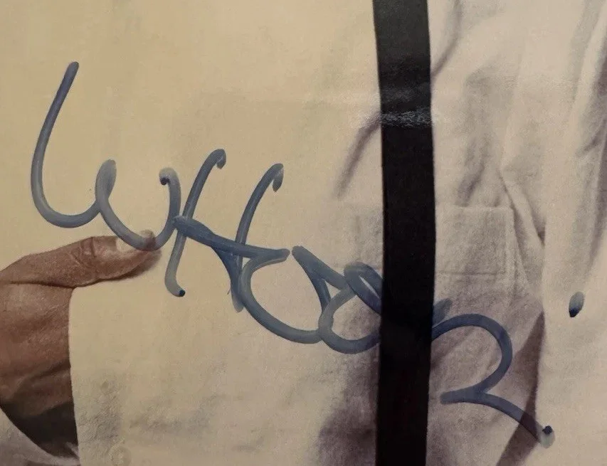 Whoopi Goldberg Signed 8x10 Photo Autograph Sister Act JSA Sticker, изображение 2